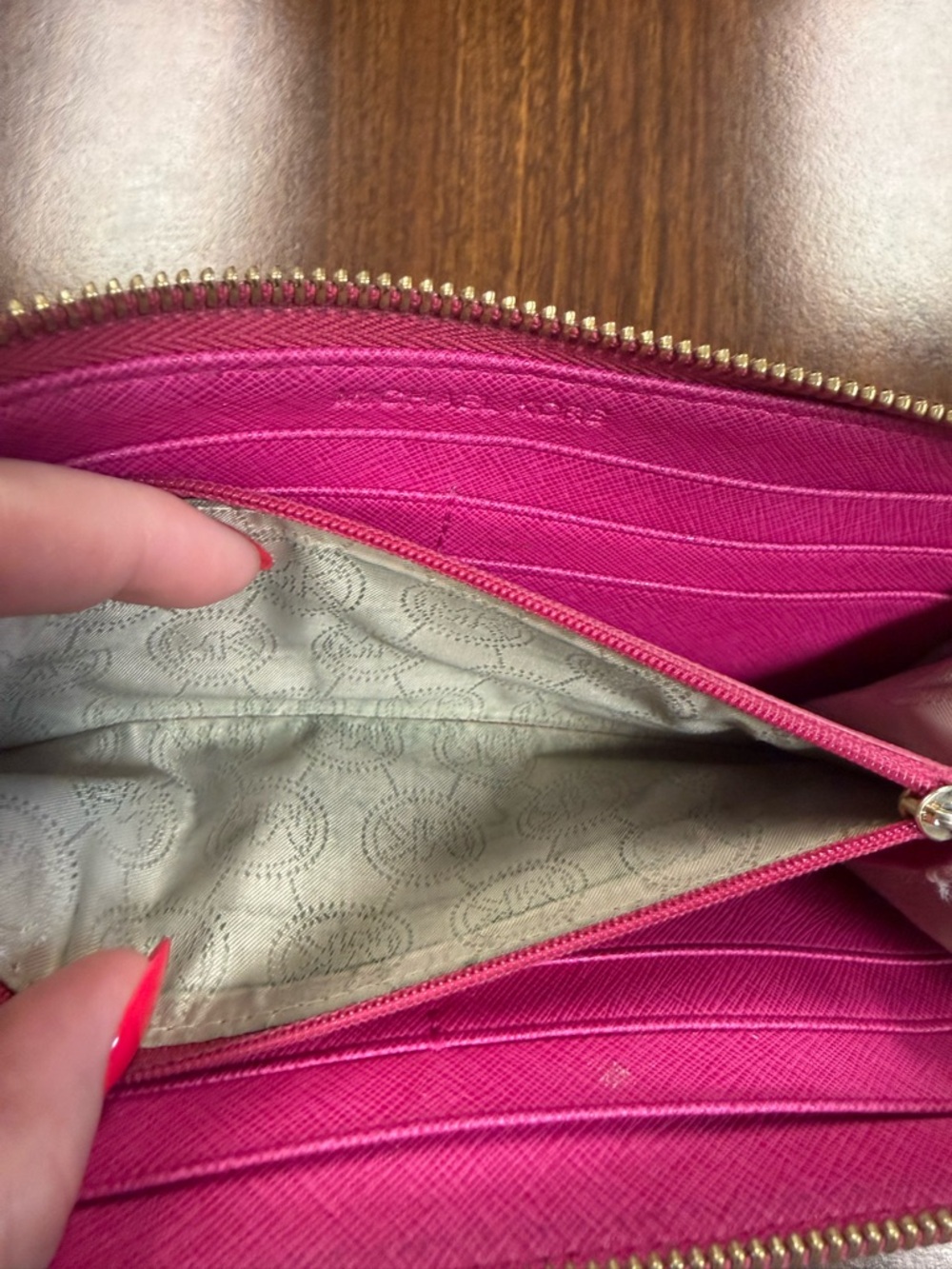 Michael Kors Hot Pink Saffiano Zip Wallet with Gold Logo - Picture 4 of 7